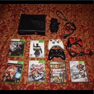 Xbox 360 elite, 3 controllers, 6 OF THE BEST GAMES